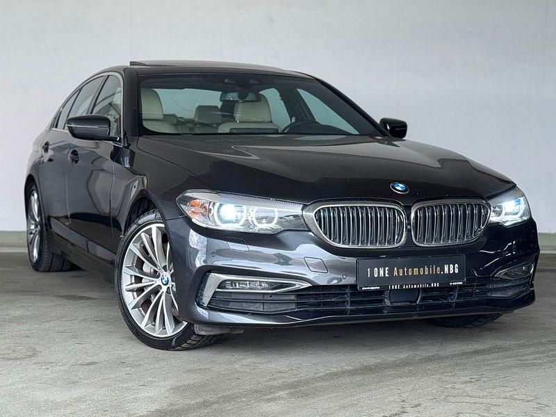 Grau Gebraucht 2020 BMW 540 Luxury Line Limousine | 28.631 € (Teuer) - Bild 1/4