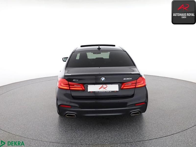 Gebraucht BMW 530 M Sport 252 PS (185 kW) 2020 Black sapphire Limousine