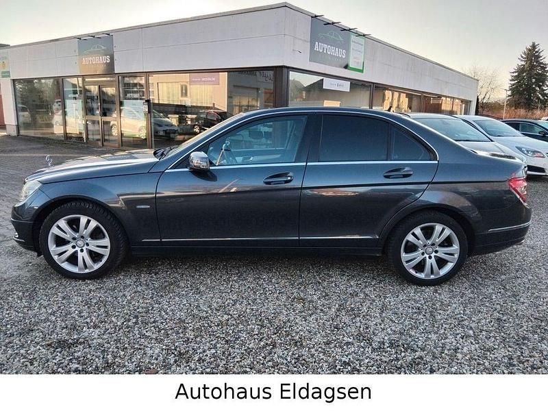 Gebraucht Mercedes C200 184 PS (135 kW) 2010 Grau Limousine