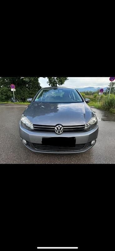 Gebraucht VW Golf VI 105 PS (77 kW) 2010 Grau Kleinwagen