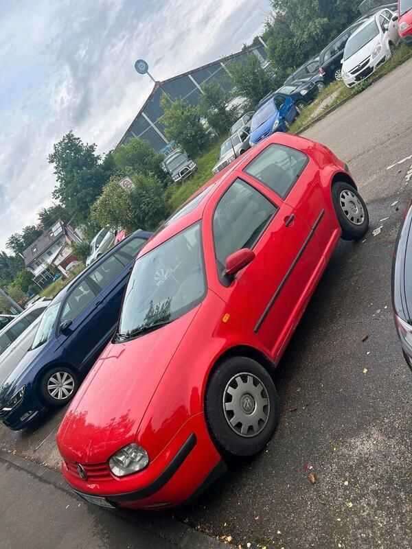 Rot Gebraucht 1999 VW Golf IV Limousine | 750 € (Etwas zu teuer) - Bild 1/4