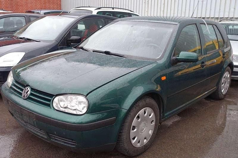 Grün Gebraucht 1998 VW Golf IV Limousine | 490 € (Superpreis) - Bild 1/4