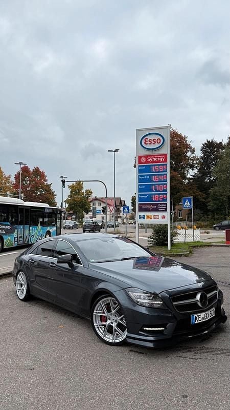 Gebraucht Mercedes CLS500 408 PS (300 kW) 2011 Grau Limousine