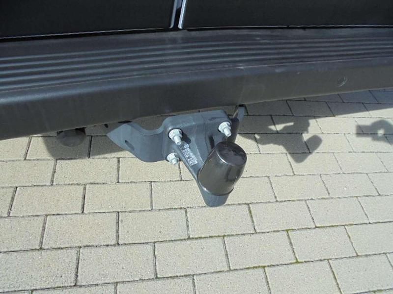 Gebraucht Peugeot Boxer 140 PS (102 kW) 2025 Kaolinweiss Van