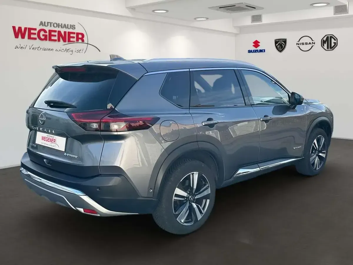 Gebraucht Nissan X-Trail Tekna 213 PS (156 kW) 2023 Grau SUV