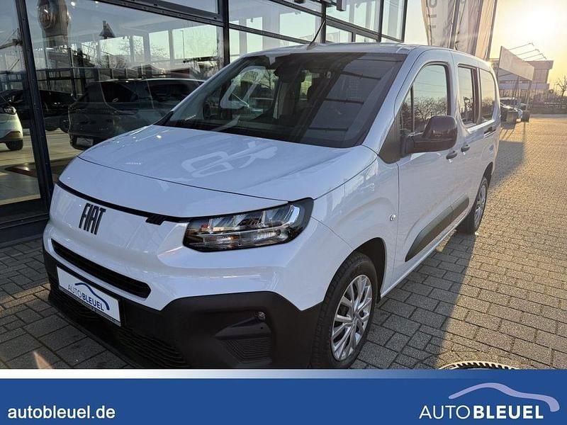 Neu Fiat Doblò 131 PS (96 kW) 2025 Weiß Van / Kleinbus