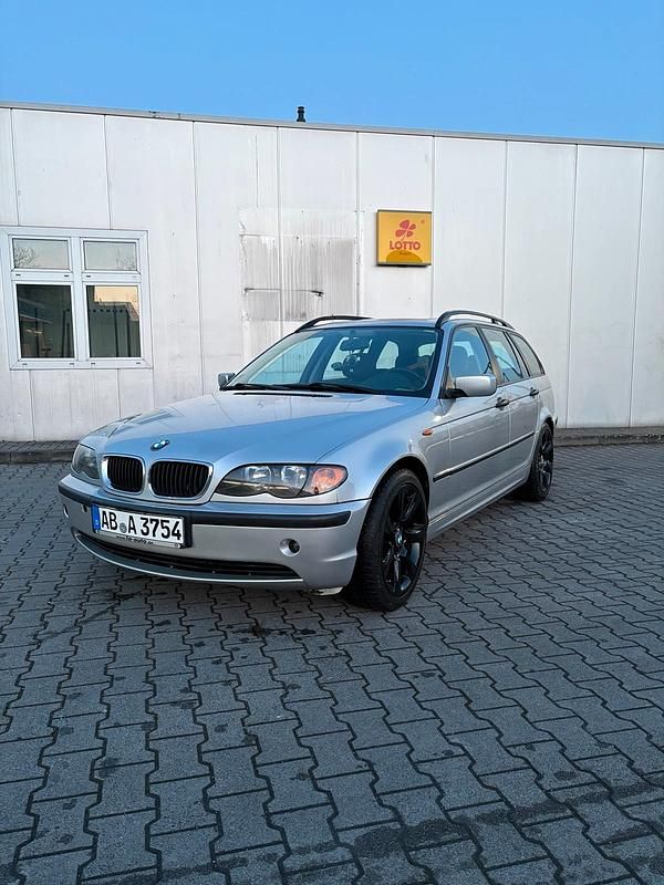 Gebraucht BMW 316 116 PS (85 kW) 2003 Silber Kombi