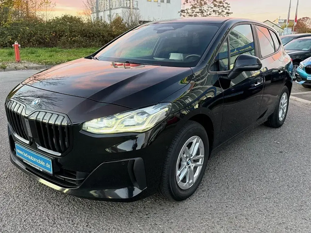 Używany BMW 218 150 KM (110 kW) 2022 Czarny Kombi
