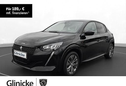 Gebraucht Peugeot 208 Allure 100 kW (136 PS) 2023 Schwarz Kleinwagen