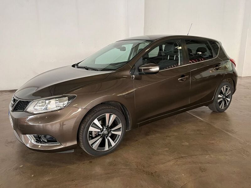 Braun Gebraucht 2016 Nissan Pulsar N-Connecta Limousine | 10.990 € (Fairer Preis) - Bild 1/4