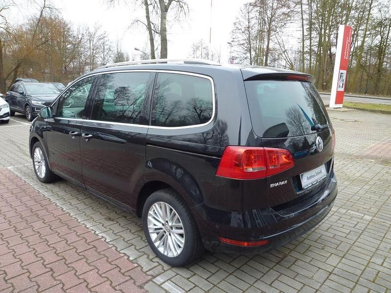 Gebraucht VW Sharan 150 PS (110 kW) 2015 Schwarz Van / Kleinbus