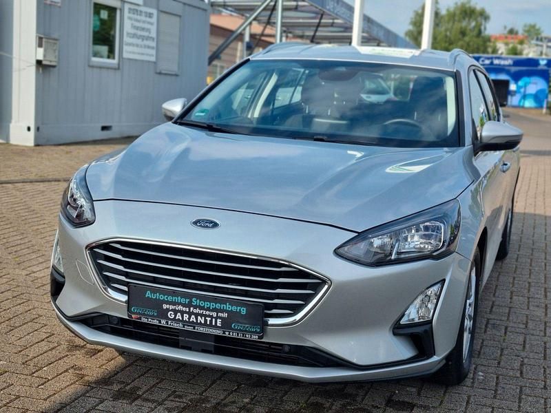Gebraucht Ford Focus Cool & Connect 125 PS (91 kW) 2022 Silber Kombi