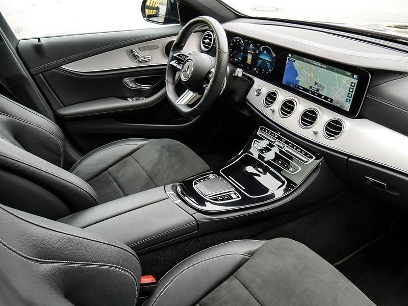 Gebraucht Mercedes E400 AMG 330 PS (242 kW) 2021 Grau Kombi