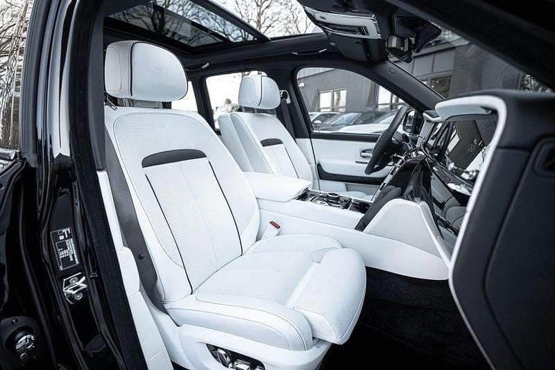 Gebraucht Rolls Royce Cullinan 600 PS (441 kW) 2025 Schwarz SUV
