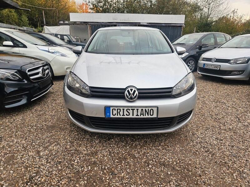 Silber Gebraucht 2010 VW Golf VI Trendline Limousine | 4.499 € - Bild 1/4