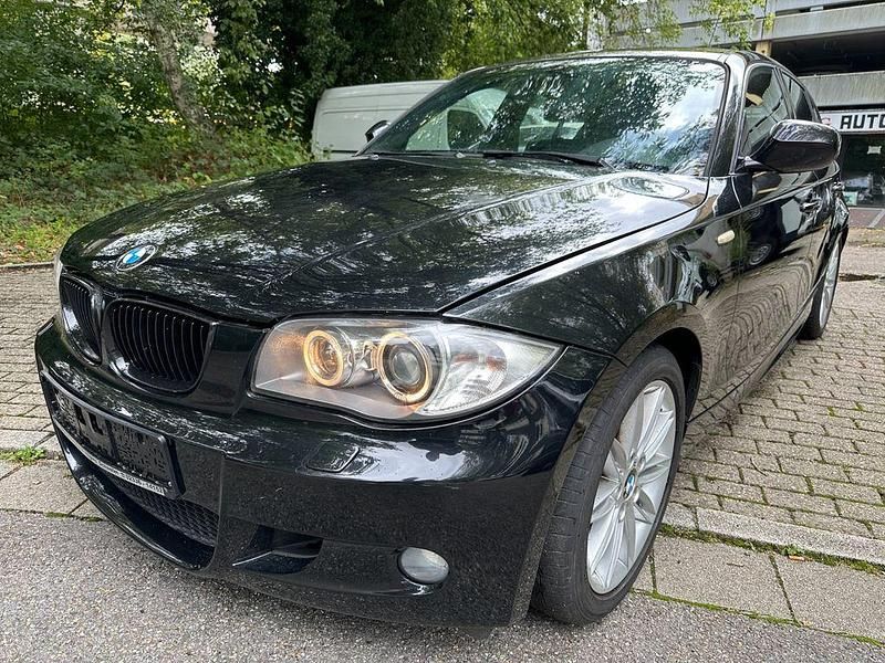 Schwarz Gebraucht 2011 BMW 116 M Sport Kleinwagen | 3.700 € (Superpreis) - Bild 1/4