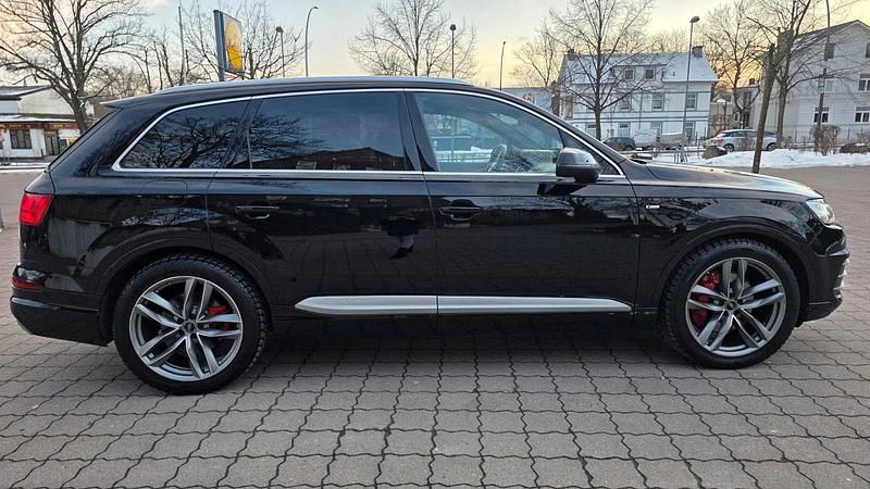 Gebraucht Audi Q7 Ambiente 272 PS (200 kW) 2016 Schwarz SUV