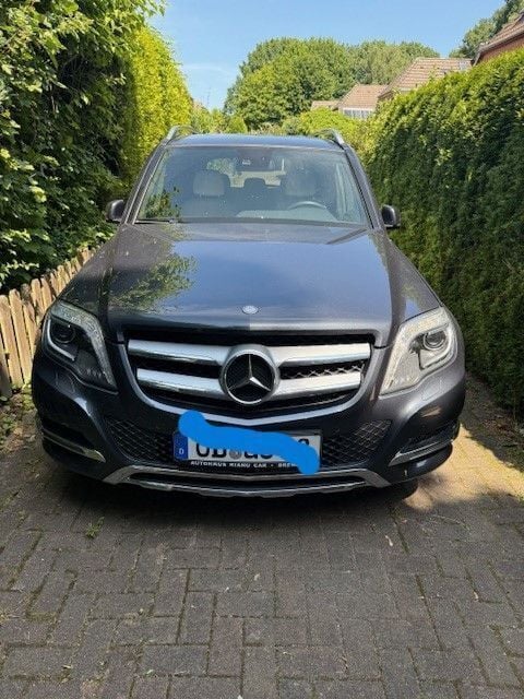 Grau Gebraucht 2014 Mercedes GLK220 SUV | 18.800 € (Guter Preis) - Bild 1/4