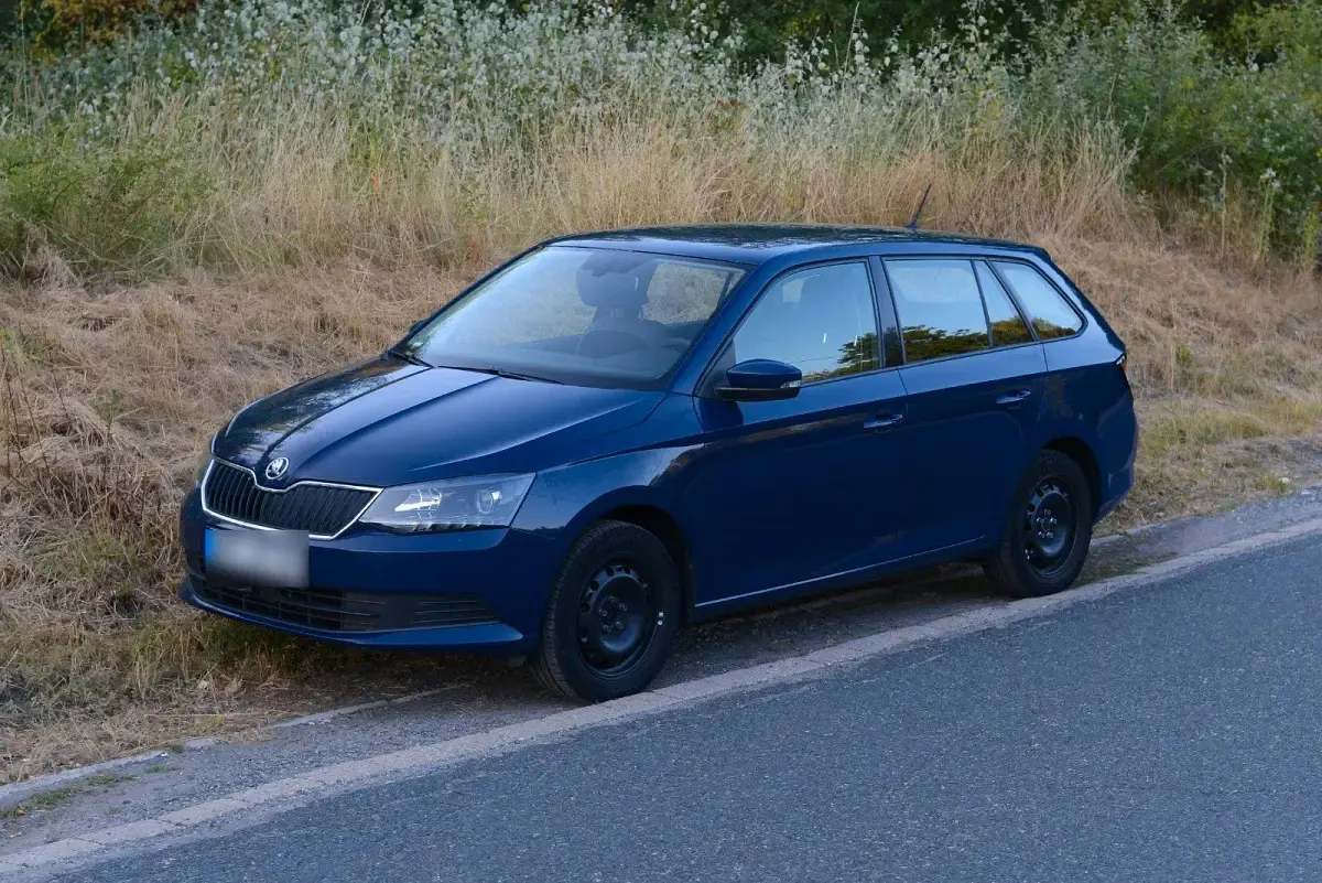 Gebraucht Skoda Fabia 75 PS (55 kW) 2015 Blau Kombi
