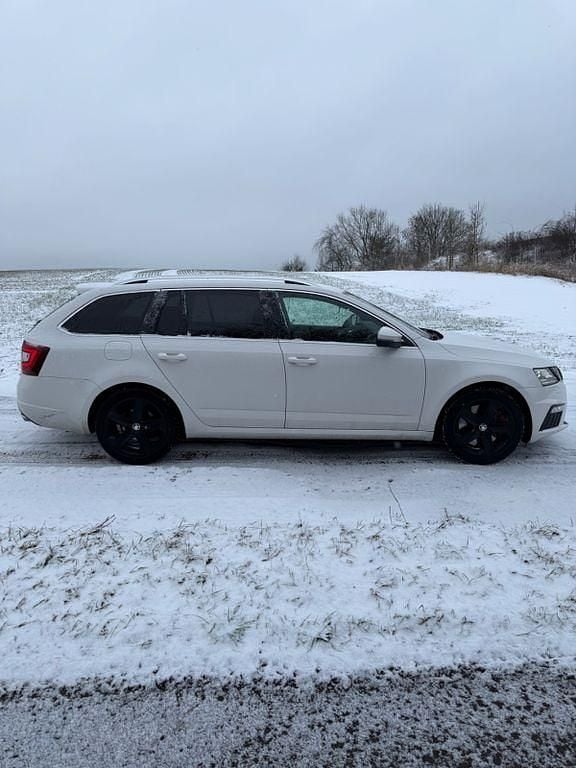 Gebraucht Skoda Octavia RS 300 PS (220 kW) 2017 Weiß Kombi