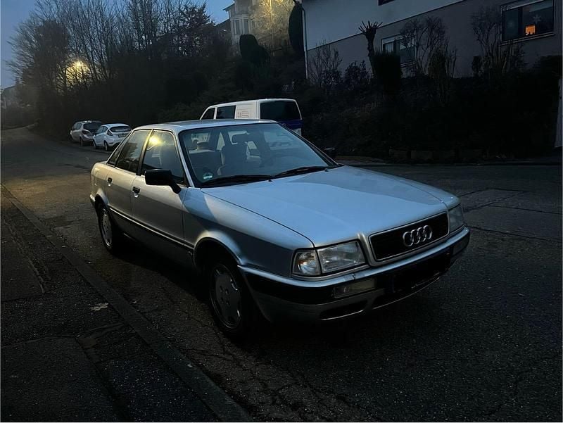 Gebraucht Audi 80 118 PS (86 kW) 1992 Silber Limousine