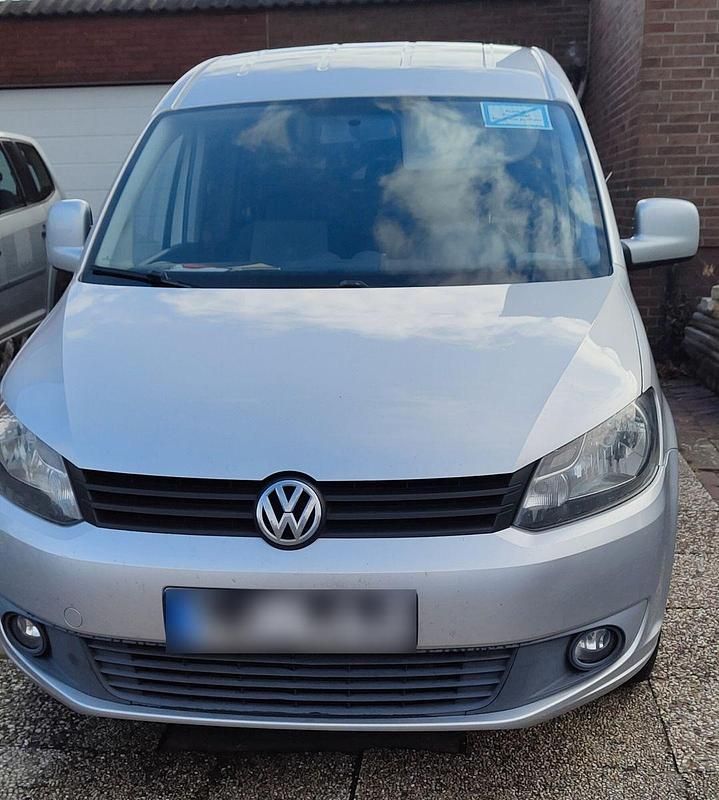 Gebraucht VW Caddy Maxi 139 PS (102 kW) 2011 Silber Van / Kleinbus