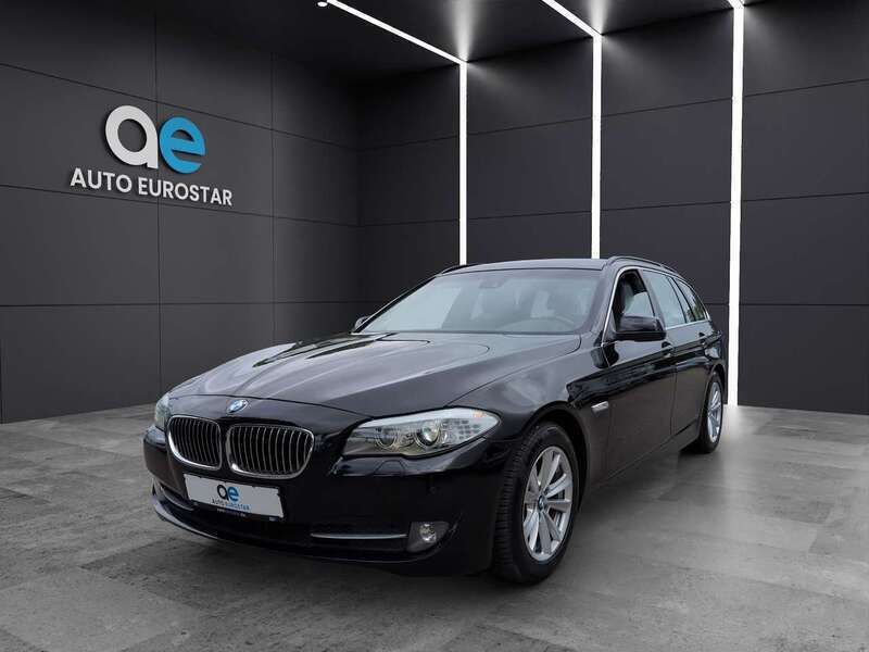 Schwarz 2 Gebraucht 2012 BMW 520 Kombi | 8.950 € (Superpreis) - Bild 1/3