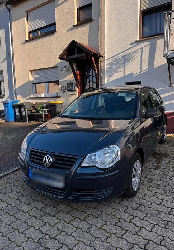 Grau Gebraucht 2006 VW Polo Kleinwagen | 1.600 € (Fairer Preis) - Bild 1/4