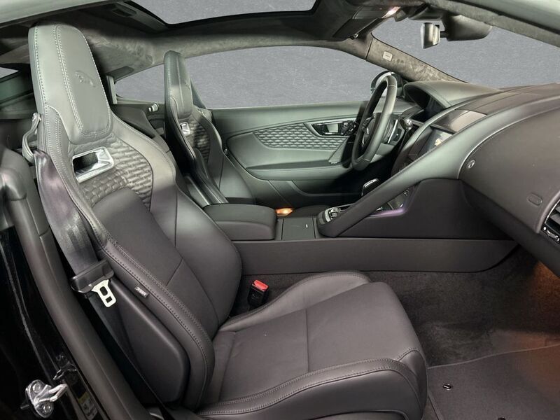 Gebraucht Jaguar F-Type R-Dynamic 456 PS (335 kW) 2024 Schwarz Coupé