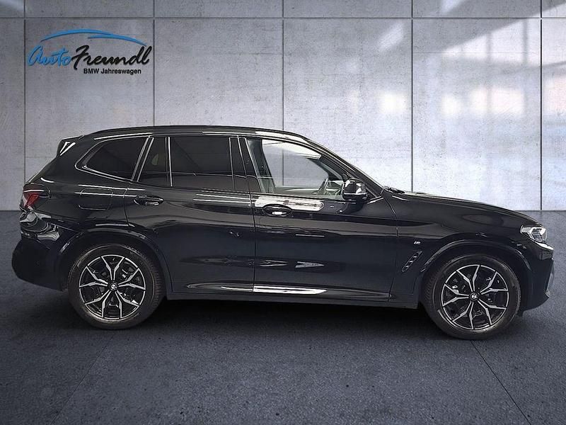Gebraucht BMW X3 Sport Line 245 PS (180 kW) 2024 Black sapphire metallic (metallic) SUV