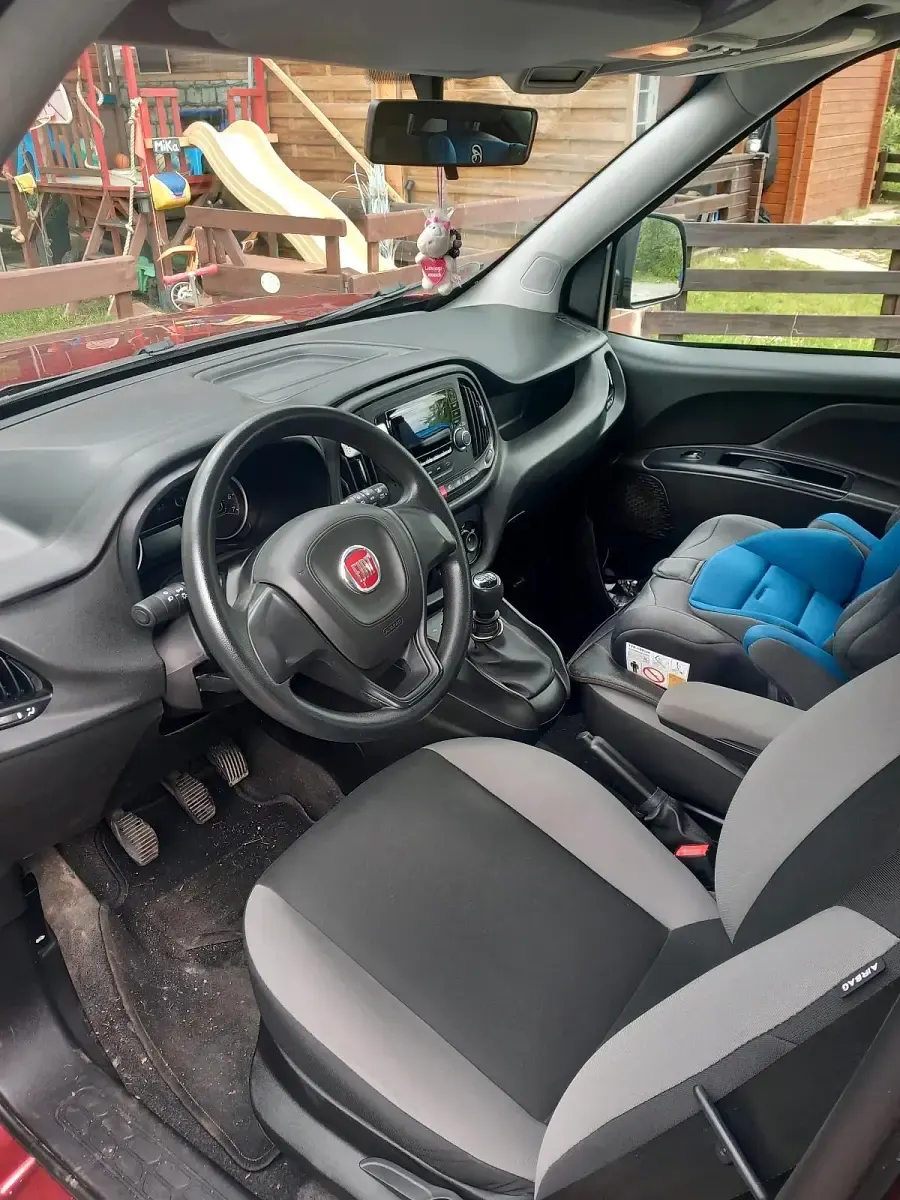 Usata Fiat Doblò 120 CV (88 kW) 2019 Rosso Monovolume