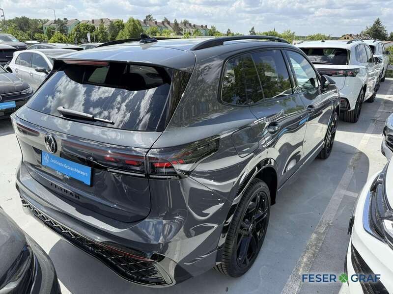 Gebraucht VW Tiguan R-line 193 PS (141 kW) 2024 Delfingrau metallic SUV