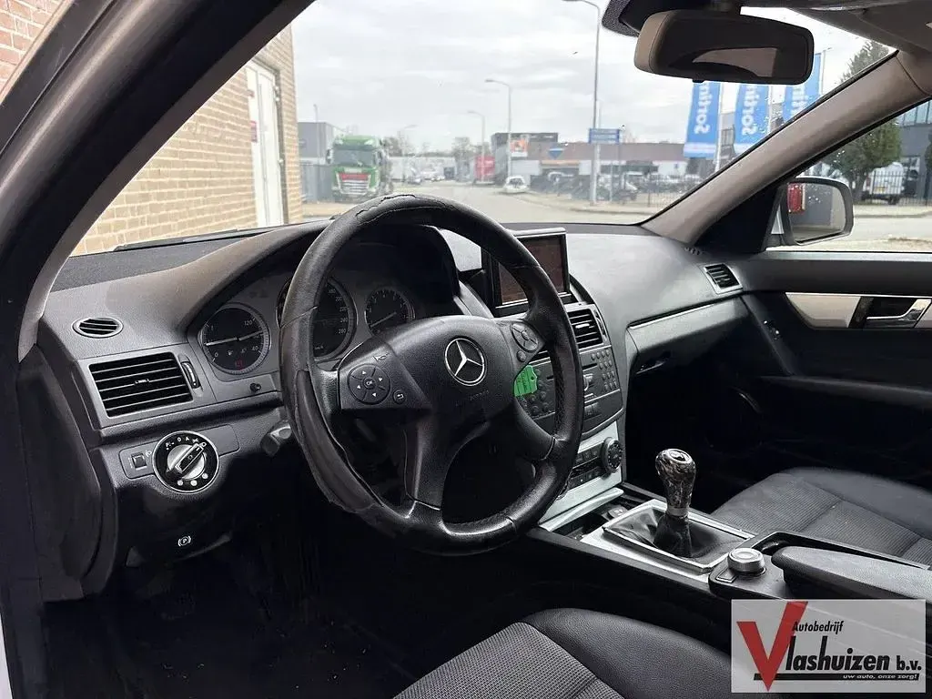 Gebraucht Mercedes C180 Avantgarde 156 PS (114 kW) 2008 Grau Limousine