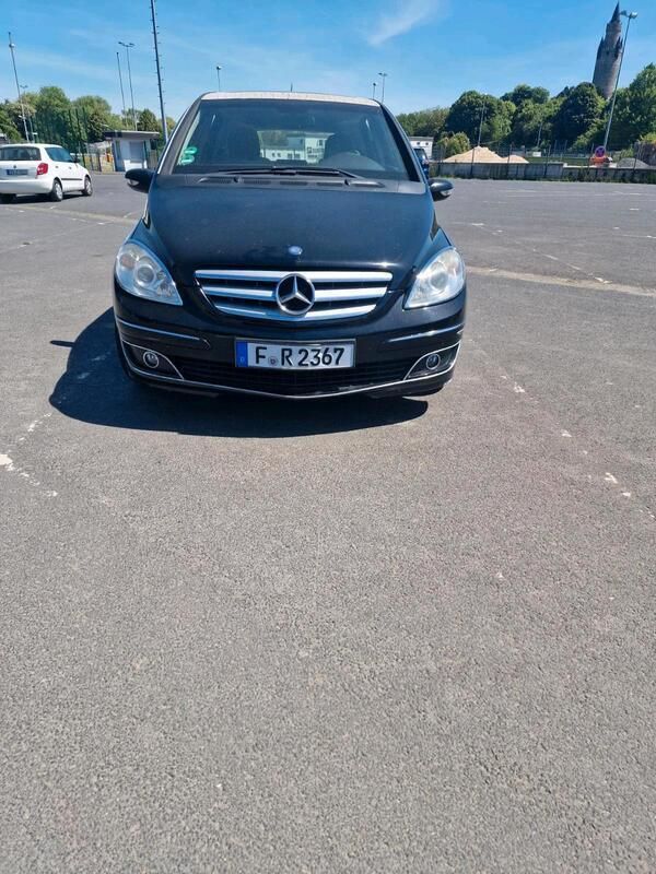 Schwarz Gebraucht 2006 Mercedes B200 Van / Kleinbus | 1.000 € (Superpreis) - Bild 1/4