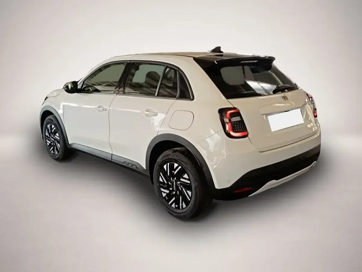 Gebraucht Fiat 600 Business 110 PS (80 kW) 2026 Weiß SUV