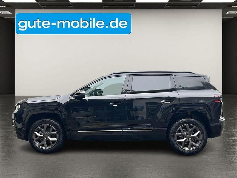 Neu Jeep Compass 145 PS (106 kW) 2026 Schwarz SUV