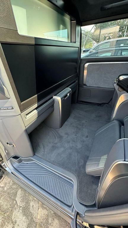 Schwarz Neu 2025 Lexus LM350h Luxury Line Van / Kleinbus | 147.560 € - Bild 1/4