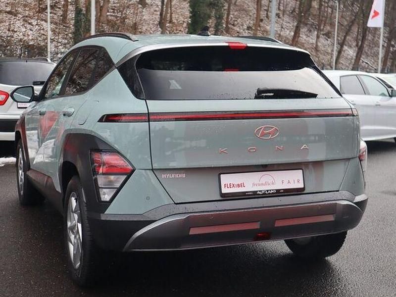 Gebraucht Hyundai Kona N Line 120 PS (88 kW) 2023 Grün SUV