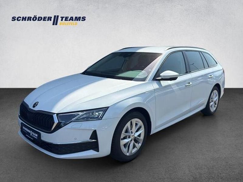 Moonweiss Gebraucht 2024 Skoda Octavia Selection Kombi | 30.480 € (Superpreis) - Bild 1/4