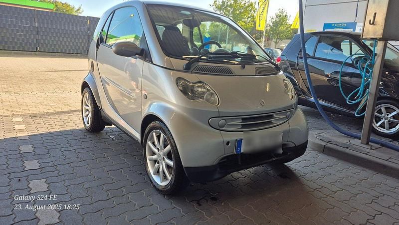 Silber Gebraucht 2005 Smart ForTwo Coupé Coupé | 1.499 € - Bild 1/4