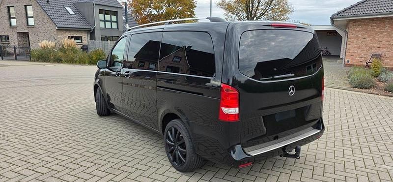 Gebraucht Mercedes V220 163 PS (119 kW) 2016 Schwarz Van / Kleinbus