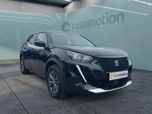 Schwarz Gebraucht 2021 Peugeot e-2008 Active SUV | 21.380 € (Teuer) - Bild 1/2