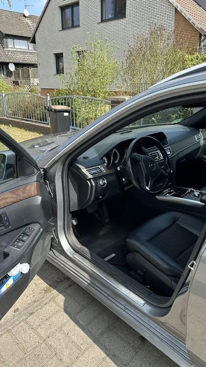 Second-hand Mercedes E220 Avantgarde 170 CP (125 kW) 2014 Gri Break