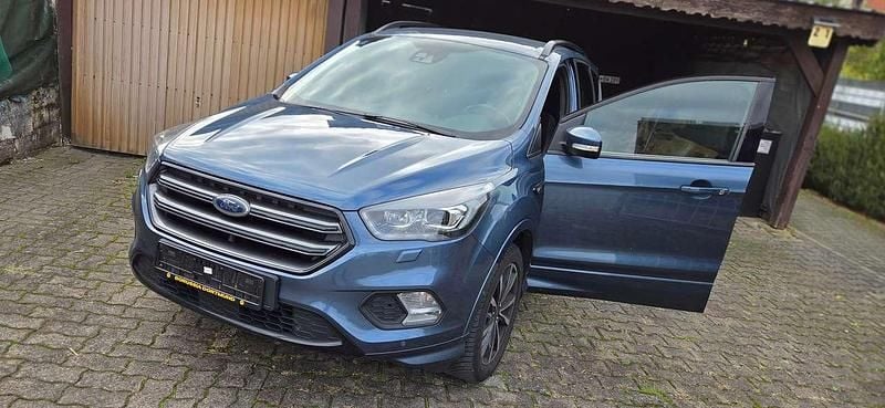 Gebraucht Ford Kuga ST-Line 150 PS (110 kW) 2018 Blau SUV