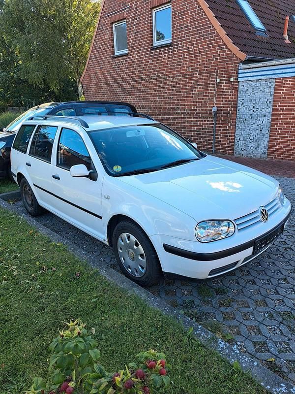 Weiß Gebraucht 2002 VW Golf IV Kombi | 550 € (Fairer Preis) - Bild 1/4