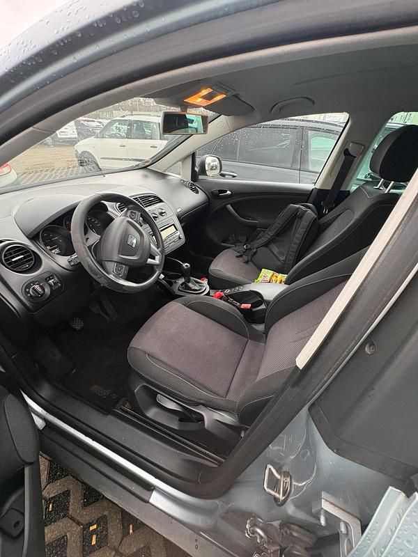 Gebraucht Seat Altea XL 105 PS (77 kW) 2011 Silber Van / Kleinbus