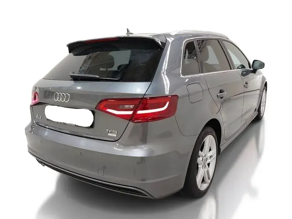 Używany Audi A3 S-Line 150 KM (110 kW) 2016 Szary Sedan/Limuzyna