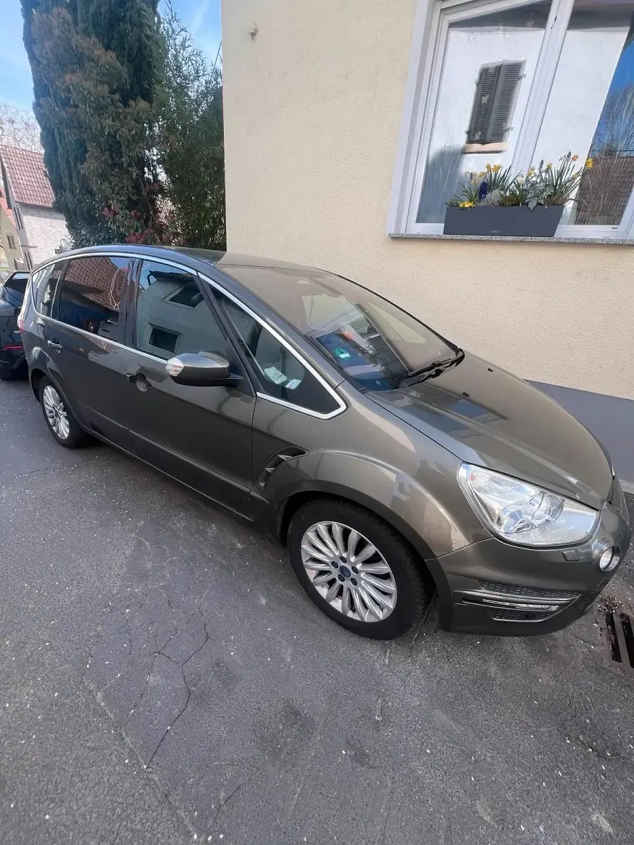 Gebraucht Ford S-MAX S 160 PS (117 kW) 2014 Grün Van / Kleinbus