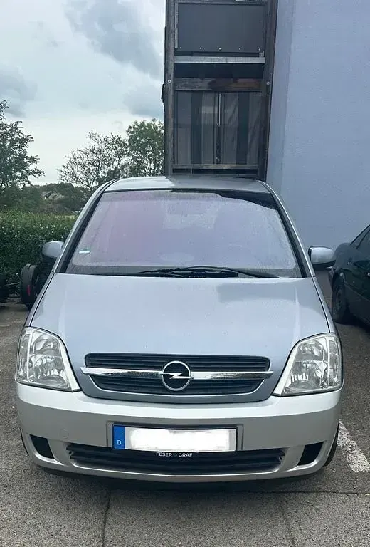 Gebraucht Opel Meriva 101 PS (74 kW) 2004 Silber Van / Kleinbus