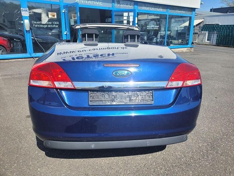 Gebraucht Ford Focus Cabriolet 145 PS (106 kW) 2009 Blau Cabrio